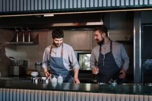 5 Benefits of Using a Team Management Platform for Retail